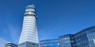 Castilla-La Mancha sólo atrae el 1% de la inversión directa extranjera en España Complejo de oficinas en el aeropuerto de Viena, en Austria. (Foto: La Crónic@)