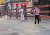EL PASEANTE / Se acabó la espera del encierro Corredores madrugadores a la espera del inicio del primer encierro de Guadalajara en 2026. (Foto; La Crónic@)