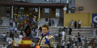 Borja Jiménez sale a hombros en la segunda corrida de la Feria de Guadalajara Borja Jiménez, a hombros en Guadalajara. (Foto: Luis Díaz Viejo)
