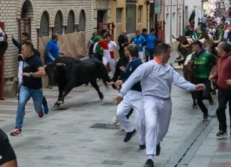 Trabajo para los sanitarios en el segundo encierro: LAS FOTOS, AQUÍ
