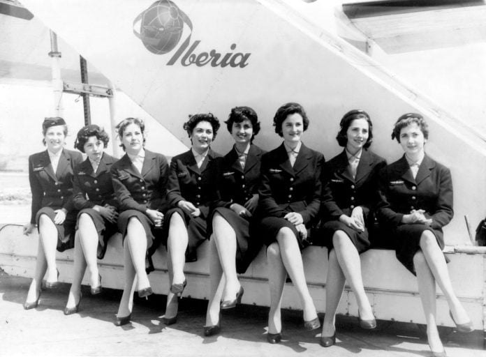 De azafatas a TCP's, han pasado 80 años en Iberia, con cambios notables.