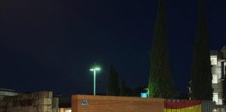 Bandera de España colocada por Nuevas Generaciones en Magisterio.
