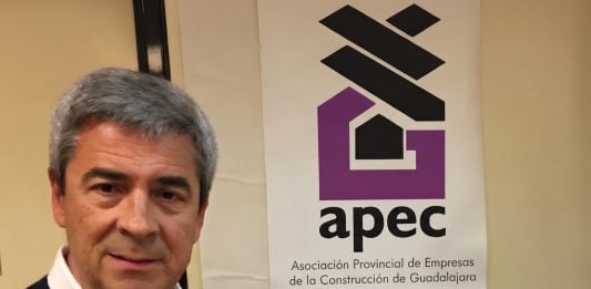 CEOE reconoce la trayectoria del empresario alcarreño Emilio Díaz Emilio Díaz es presidente de APEC Guadalajara. (Foto: La Crónic@)