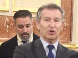 Abascal y Feijóo en el Congreso de los Diputados el pasado mes de junio. (Foto: Eduardo Parra / EP)