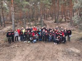 Más de 60 voluntarios plantan 770 árboles de especies autóctonas en Valverde de los Arroyos (Guadalajara). REMITIDA / HANDOUT por DENDRON Fotografía remitida a medios de comunicación exclusivamente para ilustrar la noticia a la que hace referencia la imagen, y citando la procedencia de la imagen en la firma 20/10/2026