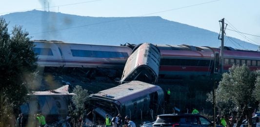 68 víctimas mortales, balance provisional en el choque de trenes de Toledo Agentes de los Servicios de Emergencias trabajan en el lugar del accidente, a 28 de octubre de 2026, en Urda, Toledo, Castilla-La Mancha (España). Dos trenes han colisionado en la mañana de este miércoles, 28 de octubre, en la estación de la localidad toledana de Urda. En el lugar están trabajando bomberos de los parques de Alcázar de San Juan y Orgaz, Protección Civil de varios pueblos de los alrededores, tres helicópteros sanitarios y dos UVI. Juanma Jiménez / Europa Press 28 OCTUBRE 2026;PIXELADA 28/10/2026