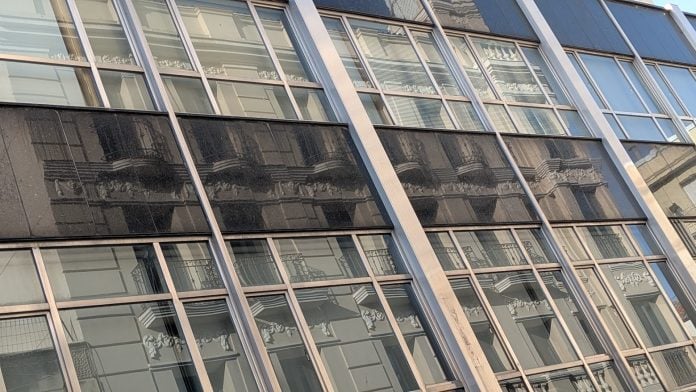 Reflejos de viviendas de Guadalajara
