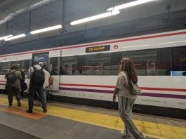 Tren de Cercanías en la estación de Recoletos en octubre de 2026. (Foto: La Crónic@)