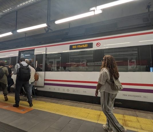 Tren de Cercanías en la estación de Recoletos en octubre de 2026. (Foto: La Crónic@)