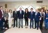 El presidente de Fundación Ibercaja, Amado Franco; el director general de Fundación Ibercaja, José Luis Rodrigo, junto con la directora, Blanca del Amo, y el equipo del Centro Ibercaja Guadalajara.