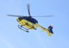 Un helicóptero del SESCAM fue movilizado para la evacuación de uno de los afectados por el incendio de Armallones.